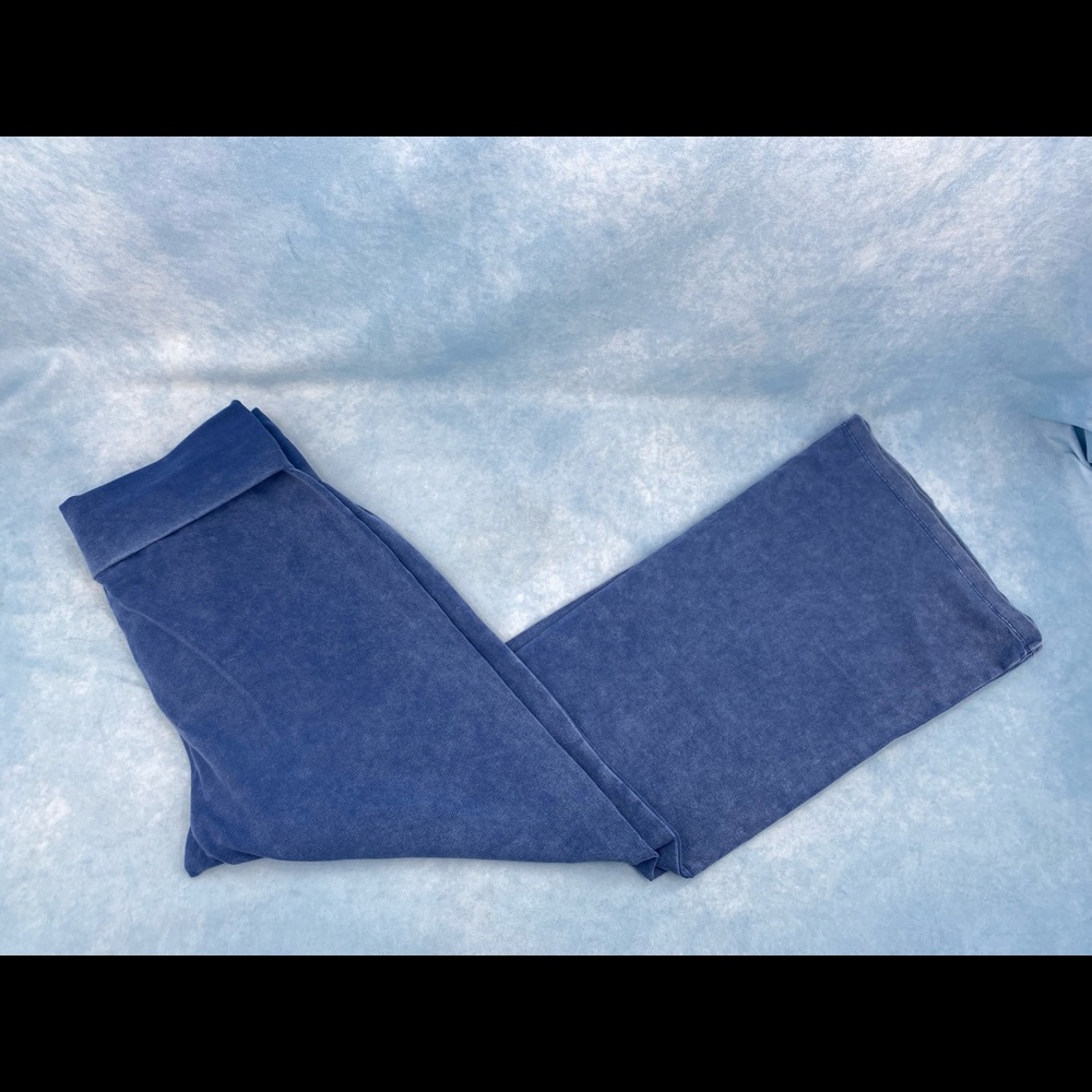 Standard Grace Yoga Pants L